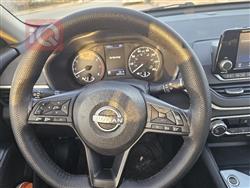 نيسان ألتيما